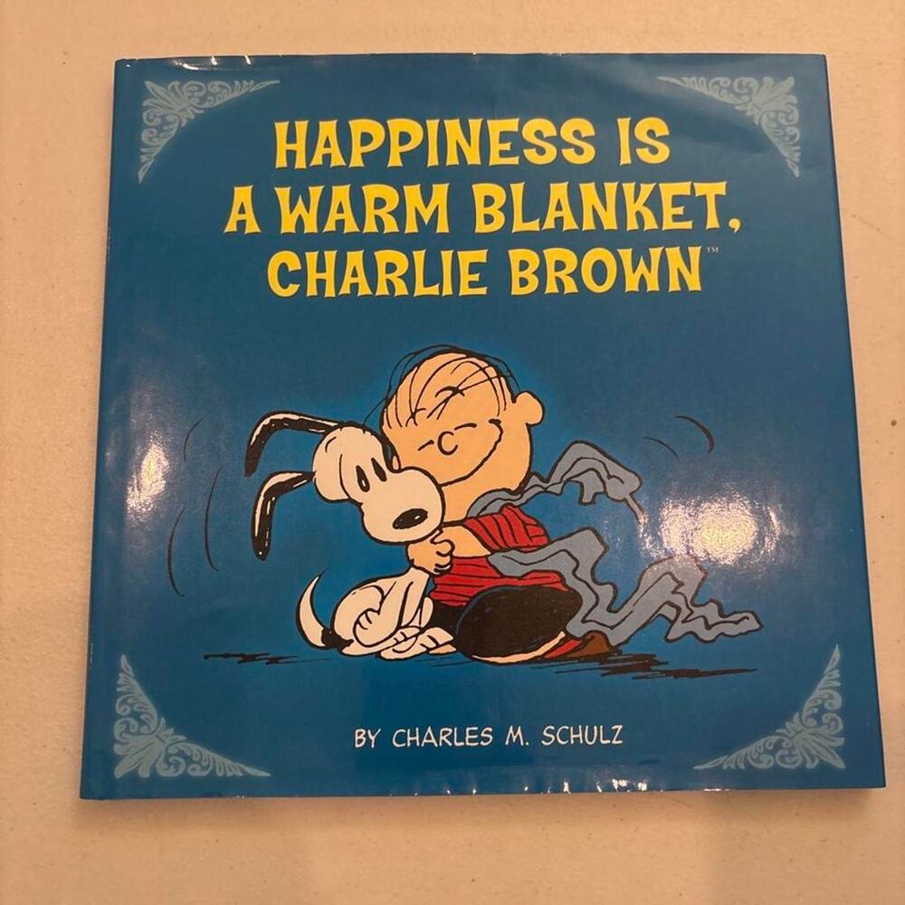 Happiness is a Warm Blanket, Charlie Brown Peanuts book by Charles M. Schulz